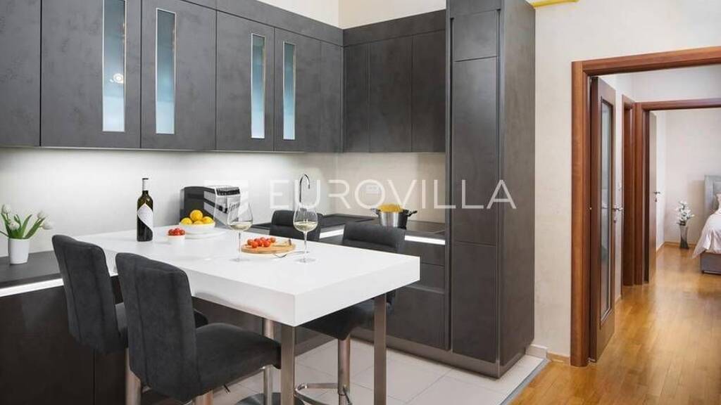 Wohnung zur Miete 1.500 € 2 Zimmer 74 m² 3. Geschoss Centar Center 52100