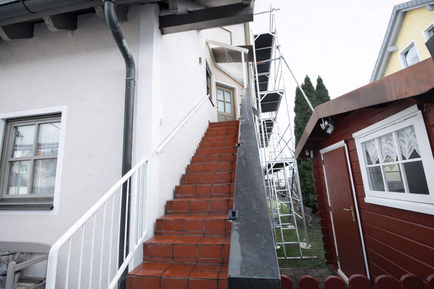 Immobilie in Kösching - Wohnen mit Hausgefühl – 4-Zimmer-Wohnung im DG mit separatem Eingang - Bild 2