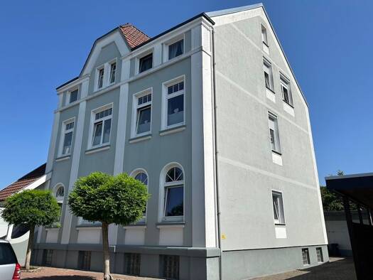 Haus zum Kauf als Kapitalanlage geeignet 327.500 € 11 Zimmer 302 m² 715 m² Grundstück Nordenham 26954