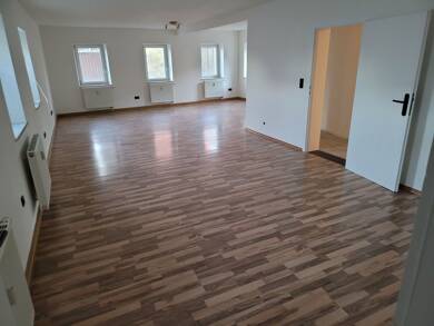 Wohnung zur Miete 820 € 2,5 Zimmer 100 m² frei ab sofort Kaltensondheim Biebelried 97318