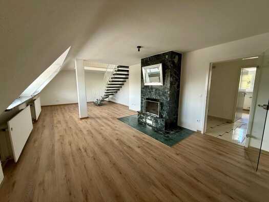 Maisonette zur Miete 1.800 € 4 Zimmer 120 m² Geschoss 2/3 frei ab sofort Rechenberg Östliche Außenstadt 90491