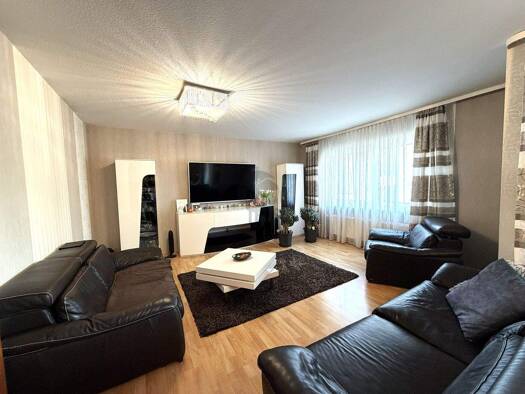 Wohnung zum Kauf 349.000 € 4 Zimmer 104 m² Petersberg 36100