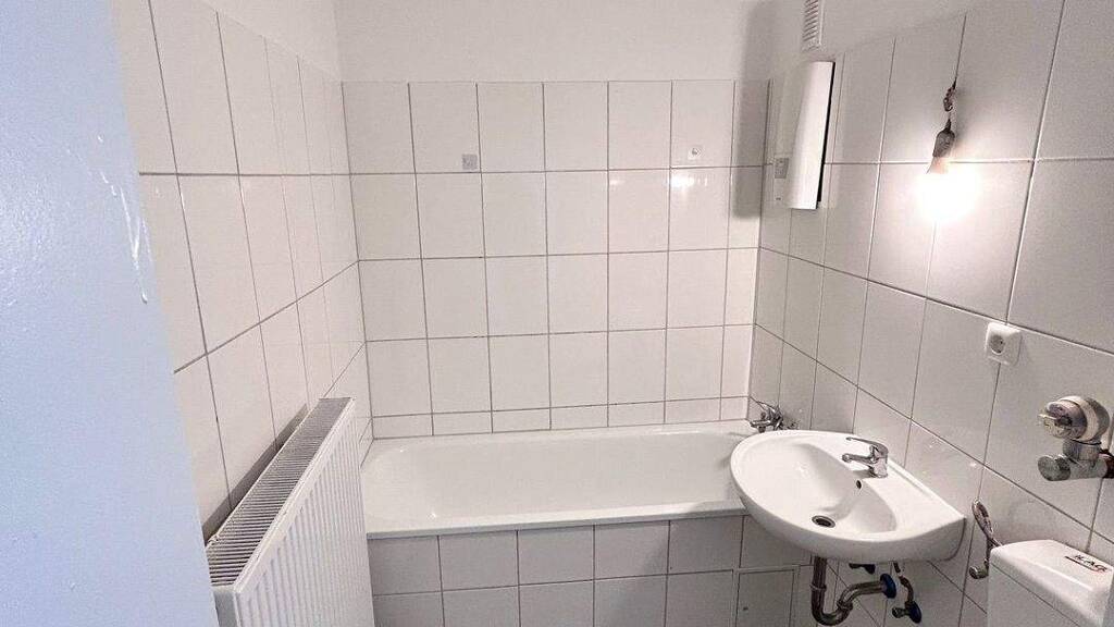 Wohnung zur Miete 583 € 3 Zimmer 67 m² 10. Geschoss frei ab sofort Römerbrunnen 24 Mülfort Mönchengladbach 41238