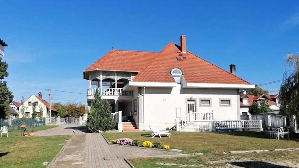 Haus zum Kauf provisionsfrei 499.000 € 7 Zimmer 440 m² 1.500 m² Grundstück Tapolca, Veszprém,  Balatonfüred,  Keszthely,  Süm 8300