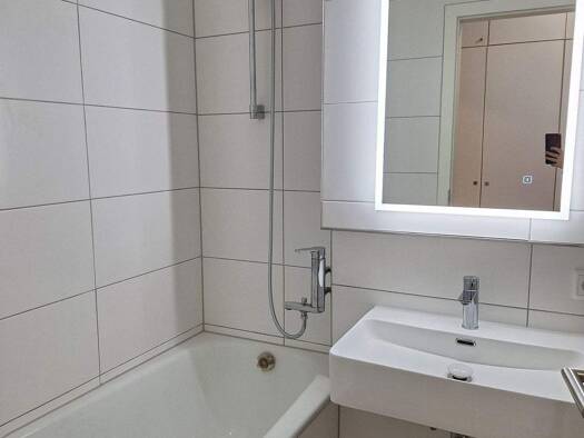 Wohnung zur Miete 1.149 € 3 Zimmer 85,4 m² 2. Geschoss frei ab 15.01.2026 Schallershofer Str. 46a Stadtrandsiedlung Erlangen 91056