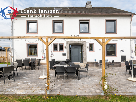 Haus zum Kauf 299.000 € 10 Zimmer 315 m² 1.926 m² Grundstück Manderscheid Manderscheid 54531