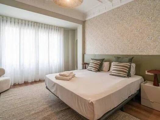 Wohnung zur Miete 3.600 € 4 Zimmer 200 m² 6. Geschoss Calle Del Hospital, 1 Valencia 46001