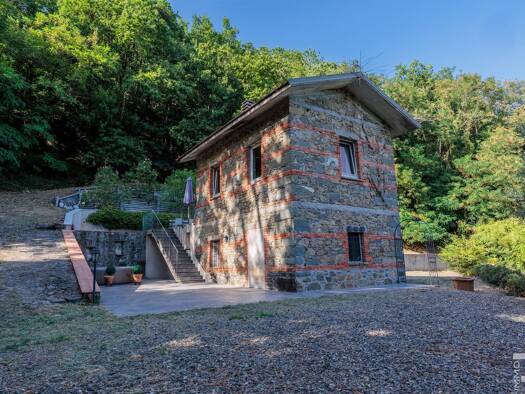 Bauernhaus zum Kauf 210.000 € 2 Zimmer 80 m² 20.000 m² Grundstück frei ab sofort Mulazzo 54026