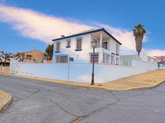 Villa zum Kauf 1.010.000 € 5 Zimmer 685 m² Isla Cristina 21430