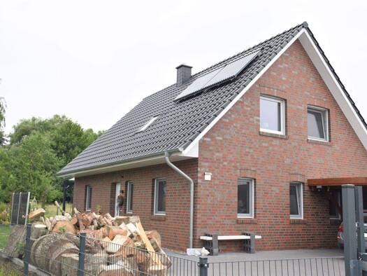 Einfamilienhaus zum Kauf provisionsfrei 416.700 € 4 Zimmer 121 m² 760 m² Grundstück frei ab 01.07.2026 Petersdorf Bösel 26219
