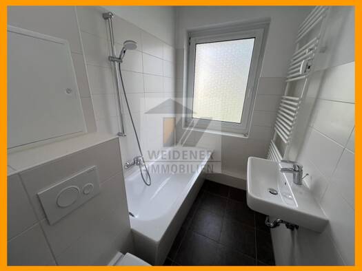Wohnung zur Miete 360 € 3 Zimmer 59,5 m² EG frei ab sofort Rosa-Luxemburg-Ring 1 Bad Köstritz 07586