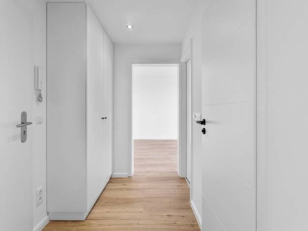 Wohnung zur Miete 671 € 2 Zimmer 63,9 m² 2. Geschoss frei ab 01.09.2026 Innenstadt Hof 95030