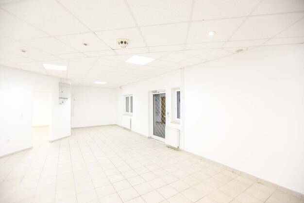 Laden zur Miete provisionsfrei 536 € 1 Zimmer 67 m² Verkaufsfläche Stollberg Stollberg/Erzgeb. 09366