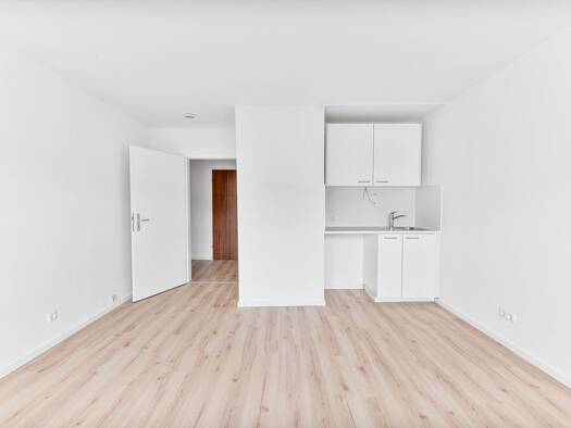 Wohnung zur Miete 750 € 1 Zimmer 27 m² Geschoss 1/3 frei ab 01.02.2026 Talstraße 28 Ost Stuttgart 70188