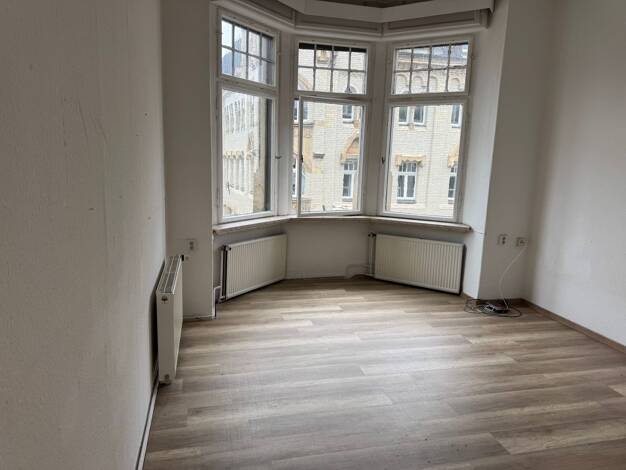 Wohnung zur Miete 600 € 4 Zimmer 100 m² 3. Geschoss frei ab 01.09.2026 Aue 08280
