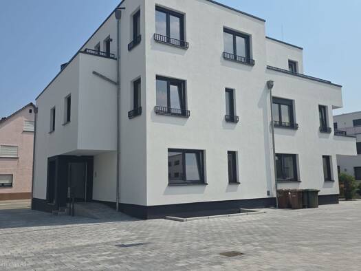 Terrassenwohnung zur Miete 1.800 € 4 Zimmer 133 m² Geschoss EG/2 frei ab sofort Hirschstraße 21 Lorsch 64653