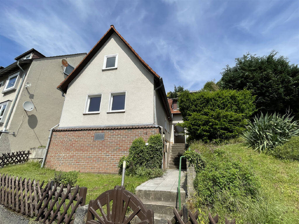 Immobilie in Niestetal - Gepflegtes Einfamilienhaus in attraktiver Lage von Niestetal-Heiligenrode! - Bild 1