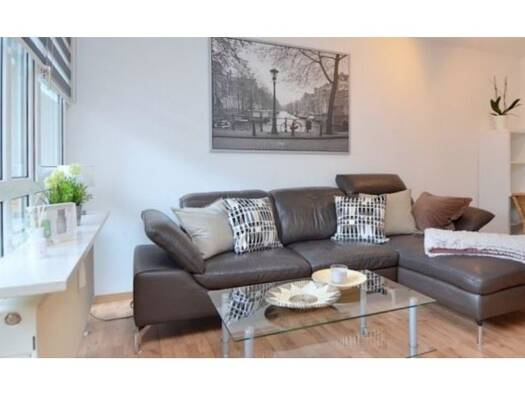 Wohnung zur Miete 650 € 1 Zimmer 42 m² Geschoss 1/5 frei ab 01.03.2026 St Peter Nürnberg 90478