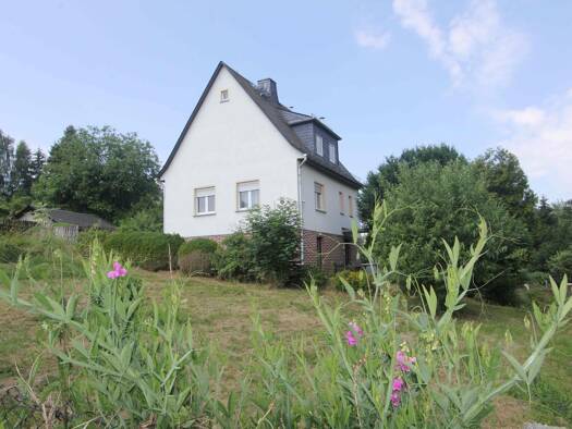 Einfamilienhaus zum Kauf 199.000 € 5 Zimmer 100 m² 2.950 m² Grundstück Auerswalde Lichtenau 09244