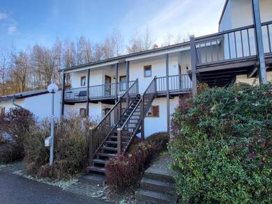 Wohnung zum Kauf 265.000 € 215,4 m² Falkenstein Falkenstein 93167