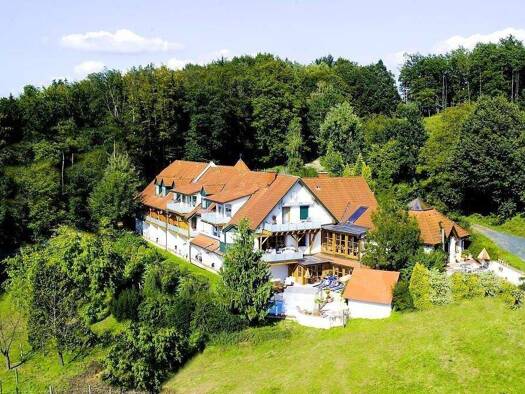 Hotel zum Kauf 900.000 € 9.694 m² Grundstück Bad Loipersdorf 8282