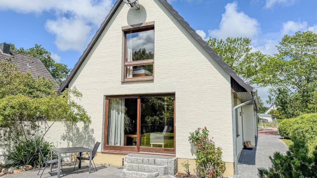 Haus zum Kauf 575.000 € 7 Zimmer 135 m² 806 m² Grundstück Sankt Peter-Ording 25826