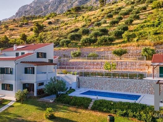 Haus zum Kauf 1.500.000 € 4 Zimmer 330 m² Omiš 0