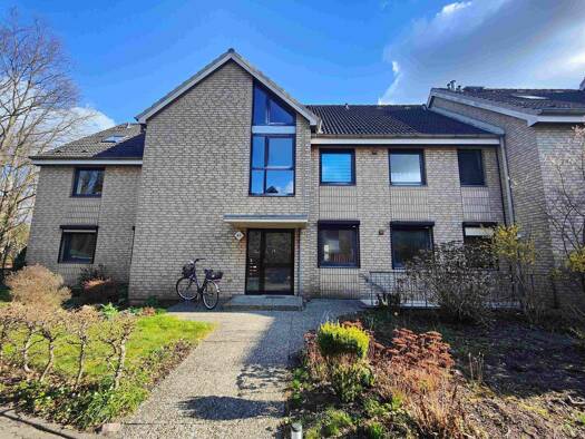 Wohnung zum Kauf 214.000 € 2 Zimmer 67 m² EG Elmshorn 25337