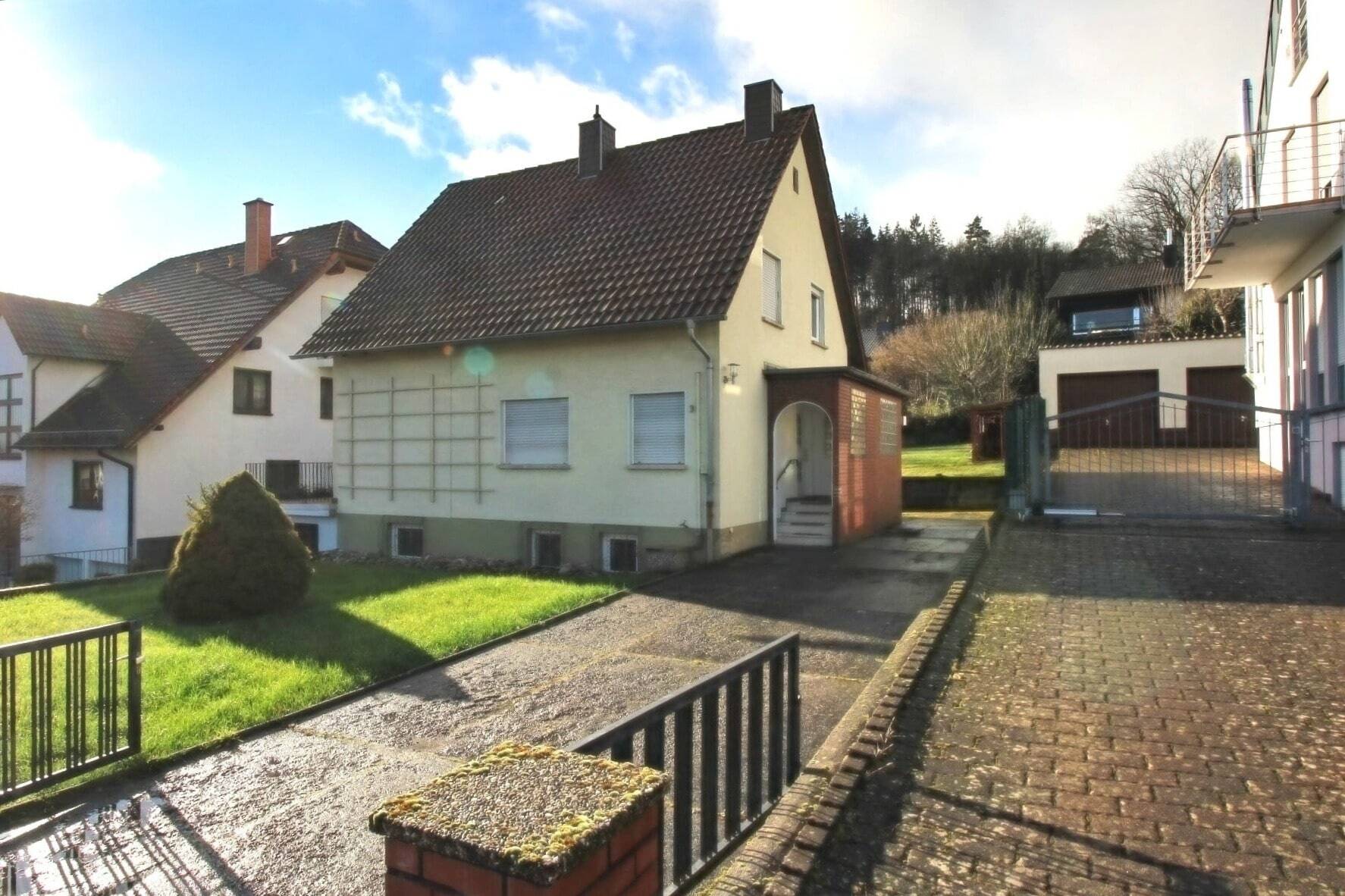 Einfamilienhaus zum Kauf 295.000 € 4,5 Zimmer 105 m²<br/>Wohnfläche 849 m²<br/>Grundstück ab sofort<br/>Verfügbarkeit Eisenberg Eisenberg 67304