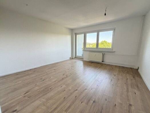 Wohnung zur Miete 568 € 4 Zimmer 98 m² 4. Geschoss Friesenweg 132 Chrieschwitz Plauen 08529