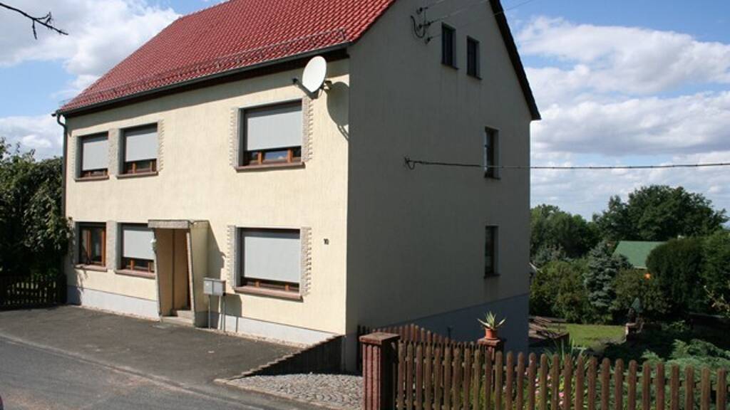 Einfamilienhaus zum Kauf 290.000 € 6 Zimmer 164 m² 3.070 m² Grundstück Dürrweitzschen Nr.10 Dürrweitzschen Zschaitz-Ottewig 04720