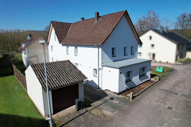 Einfamilienhaus zum Kauf 214.000 € 4 Zimmer 174 m² 1.001 m² Grundstück Oberer Winkel 12 Meinbrexen Lauenförde 37697