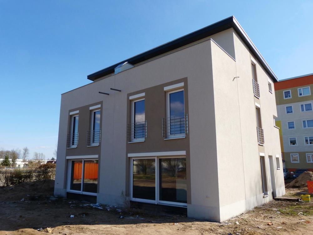 Doppelhaushälfte zum Kauf provisionsfrei 347.900 € 7 Zimmer 140 m²<br/>Wohnfläche 375 m²<br/>Grundstück Wohnkomplex VIII Hoyerswerda 02977