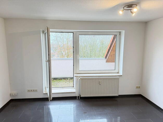 Wohnung zum Kauf provisionsfrei 187.000 € 2 Zimmer 58 m² Dachgeschoss, 4. Geschoss Schöneberger Straße 8 Pinneberg 25421