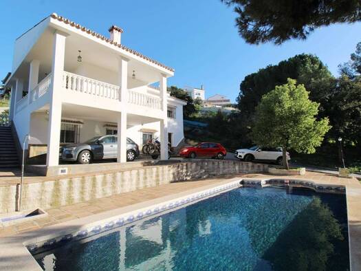 Villa zum Kauf 650.000 € 3 Zimmer 180 m² 1.428 m² Grundstück Alhaurín de la Torre 29130