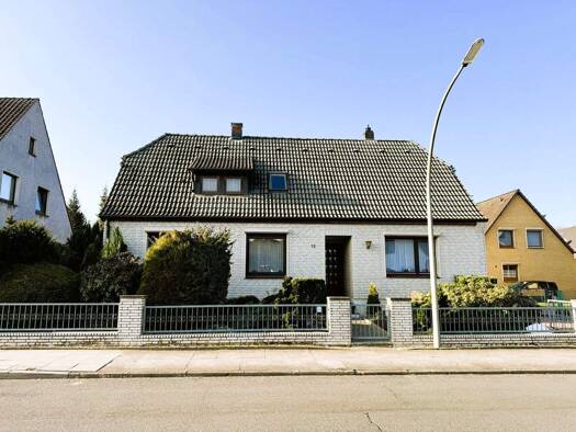 Einfamilienhaus zum Kauf 329.000 € 5 Zimmer 112,8 m² 578 m² Grundstück frei ab sofort Neugraben-Fischbek Hamburg 21149