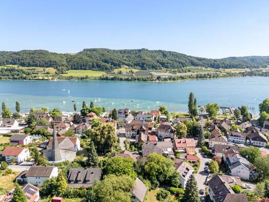 Reihenhaus zur Miete 1.700 € 6 Zimmer 180 m² 220 m² Grundstück frei ab sofort Zum Schienerberg 21 Wangen Öhningen 78337