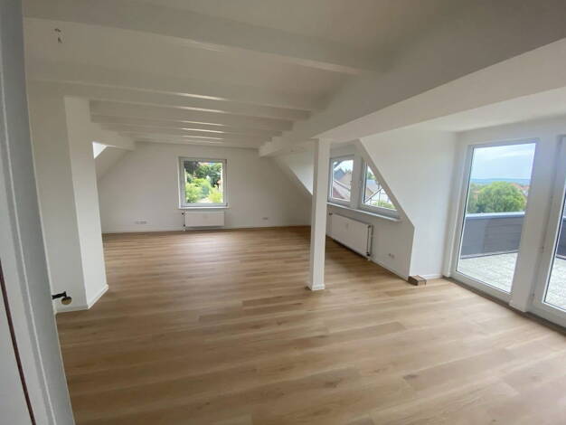 Wohnung zur Miete 710 € 3 Zimmer 122 m² Dachgeschoss, 2. Geschoss Am Thie 3 Deckbergen Rinteln 31737