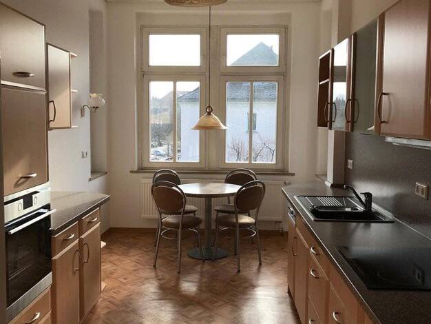 Wohnung zur Miete 819 € 6 Zimmer 150,3 m² 3. Geschoss frei ab 01.10.2026 Reichenhainer Straße 52 Bernsdorf Bernsdorf 09126
