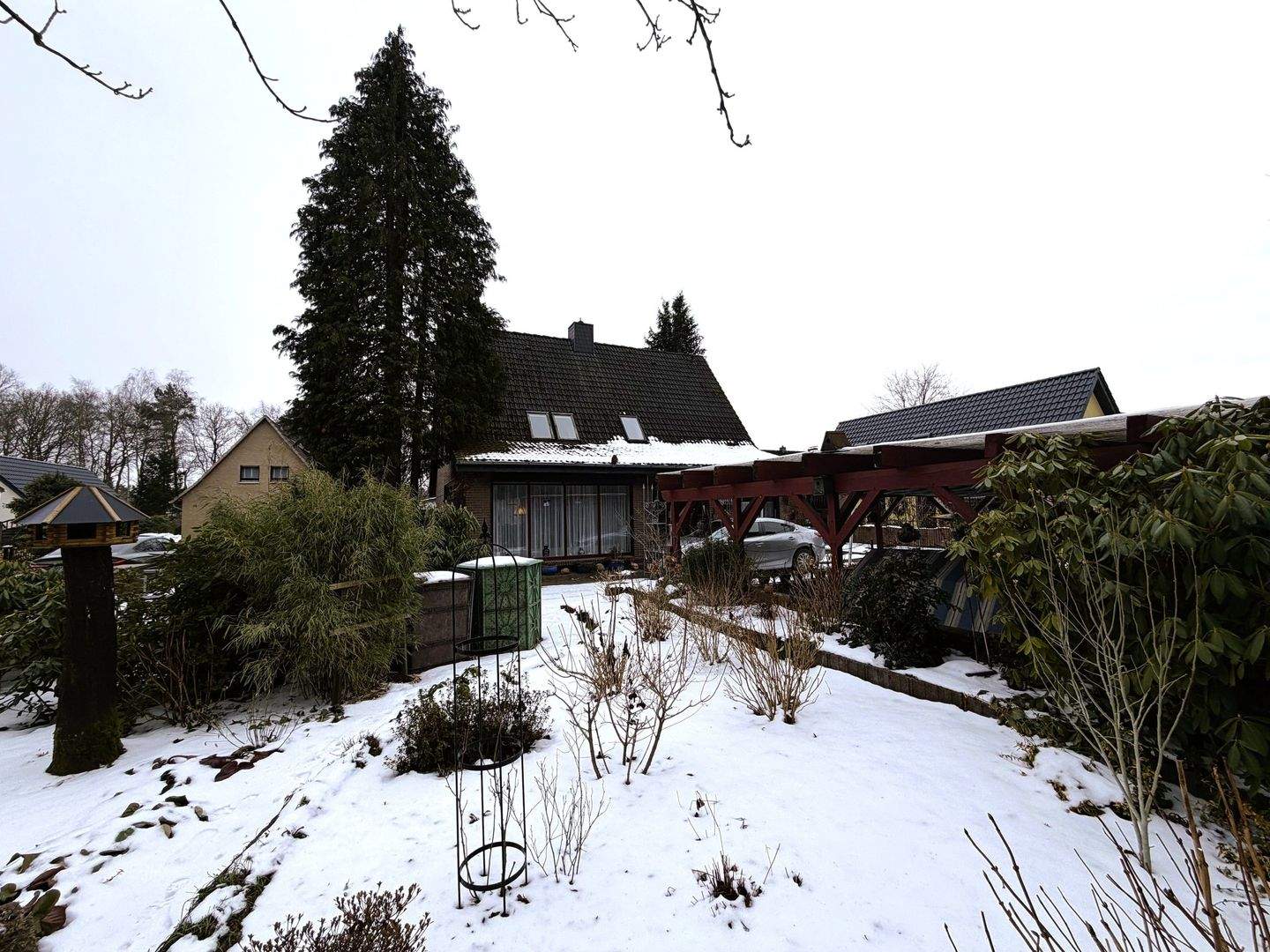 Immobilie in Oerel - Wohnhaus mit Garage und  überdachter Terrasse in Sonnenmulde - Bild 1