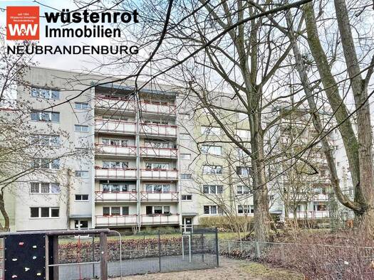 Wohnung zur Miete 441 € 4 Zimmer 76 m² Lindenberg Neubrandenburg 17033