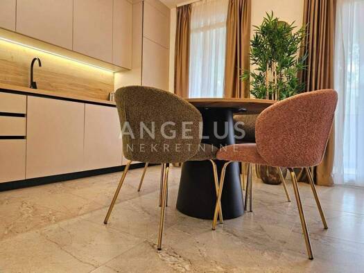 Wohnung zur Miete 1.000 € 3 Zimmer 58 m² 1. Geschoss Podstrana