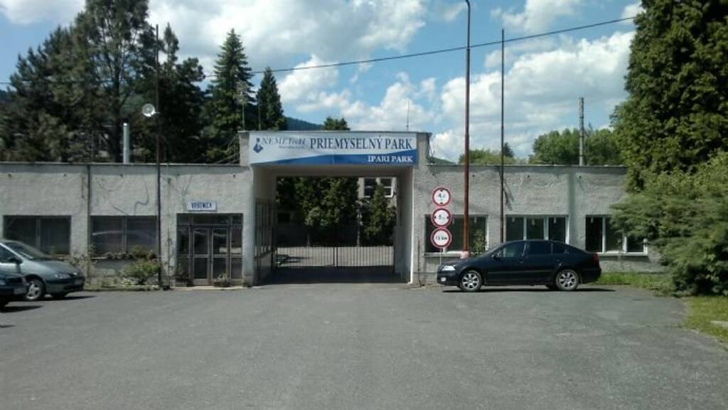 Produktionshalle zum Kauf provisionsfrei 6,06 € 6.000 m² Lagerfläche teilbar von 500 m² bis 15.000 m² Masa 478. Cinobaña 98522