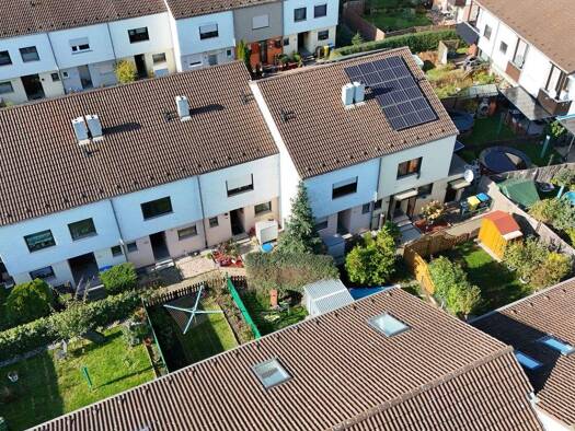 Reihenmittelhaus zum Kauf provisionsfrei 199.800 € 5 Zimmer 109,3 m² 113 m² Grundstück Großkugel Kabelsketal 06184