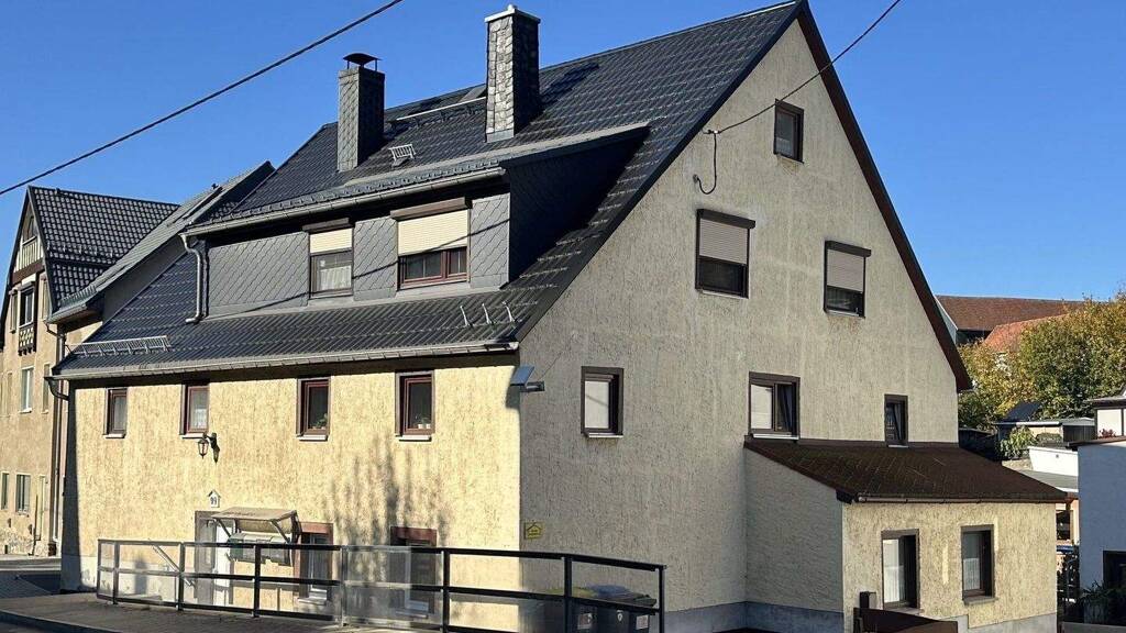 Mehrfamilienhaus zum Kauf als Kapitalanlage geeignet 59.000 € 11 Zimmer 241 m² 390 m² Grundstück Leubsdorf 09573