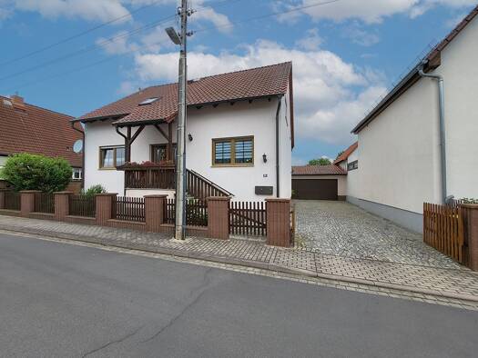Einfamilienhaus zum Kauf 530.000 € 8 Zimmer 250 m² 1.101 m² Grundstück Ingersleben 99192
