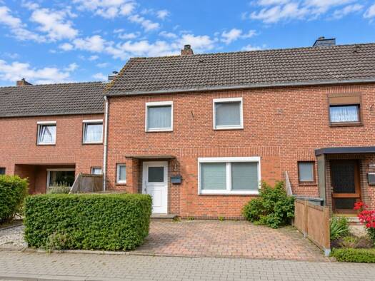 Reihenmittelhaus zum Kauf 219.000 € 4 Zimmer 103 m² 270 m² Grundstück Meldorf 25704