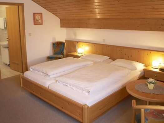 Mehrfamilienhaus zum Kauf 298.000 € 14 Zimmer 396 m² 752 m² Grundstück frei ab 01.01.2027 Walting Walting 85137