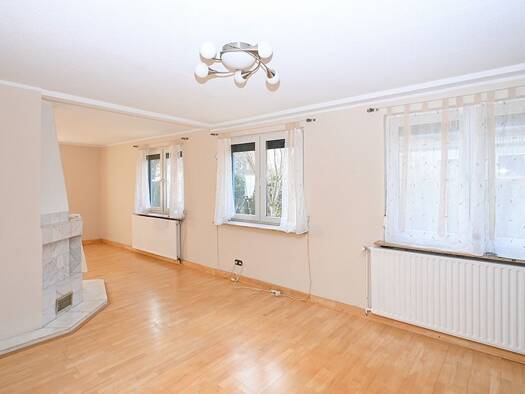 Einfamilienhaus zum Kauf 450.000 € 4 Zimmer 130 m² 702 m² Grundstück Alt-Langenhagen Langenhagen 30853