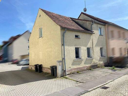 Haus zum Kauf 120.000 € 152 m² Grundstück Rote-Kreuz-Straße 11 Burglengenfeld Burglengenfeld 93133
